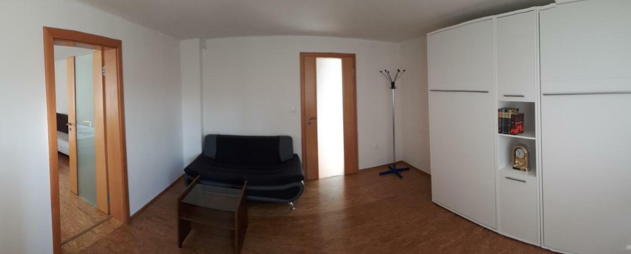 Brezno - 2 Izbovy Apartman 外观 照片
